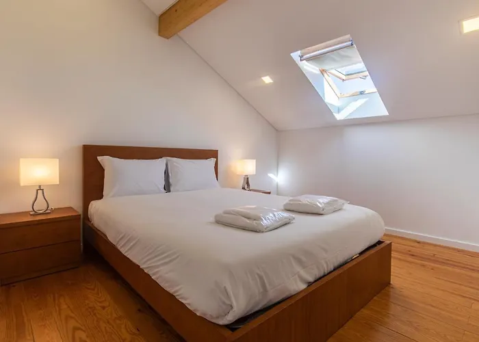 Classy Two Bedroom View Lisboa