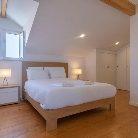 Classy Two Bedroom View アパート